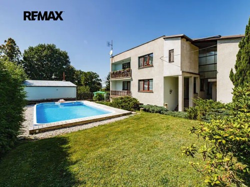 Prodej domu 290 m², pozemek 1221 m²
