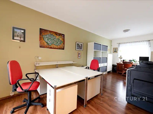 Prodej domu 498 m², pozemek 852 m²