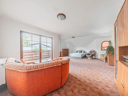Prodej domu 370 m², pozemek 1856 m²