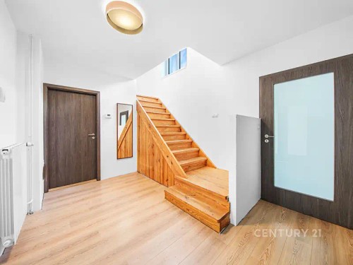 Prodej domu 218 m², pozemek 698 m²