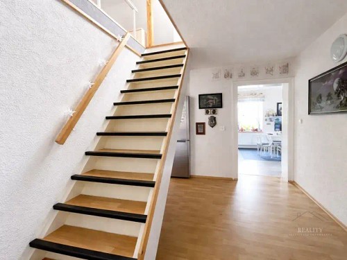 Prodej domu 348 m², pozemek 1200 m²