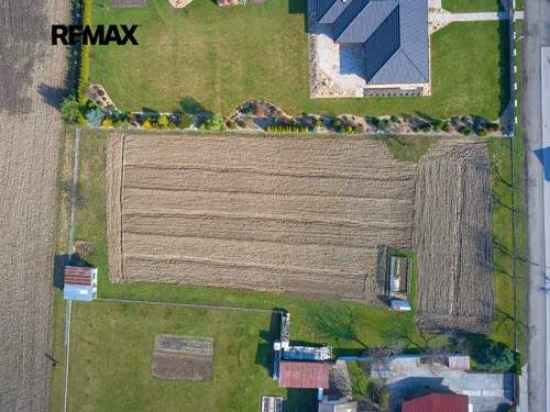 Prodej stavebního pozemku 2066 m²