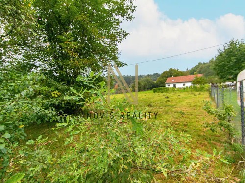 Prodej stavebního pozemku 1100 m²