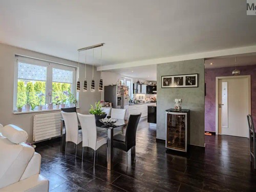 Prodej domu 308 m², pozemek 1619 m²
