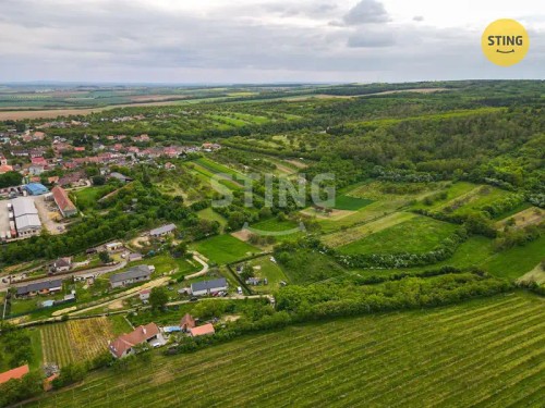 Prodej stavebního pozemku 1006 m²