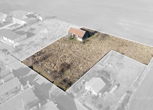 Prodej stavebního pozemku 2936 m²