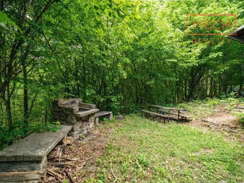 Prodej chaty 80 m², pozemek 1 m²