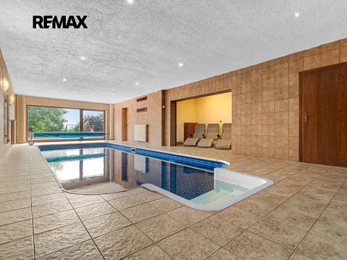 Prodej domu 570 m², pozemek 1464 m²