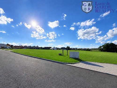 Prodej stavebního pozemku 883 m²