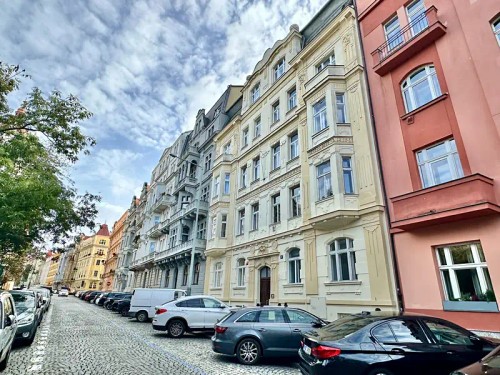 Prodej bytu 4+kk 107 m²