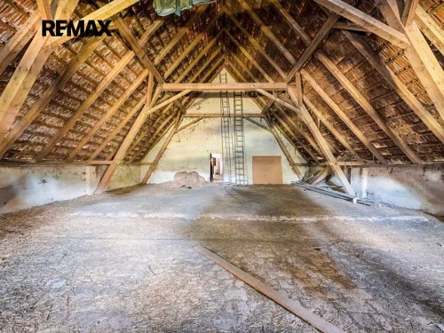 Prodej zemědělské usedlosti 888 m², pozemek 8141 m²