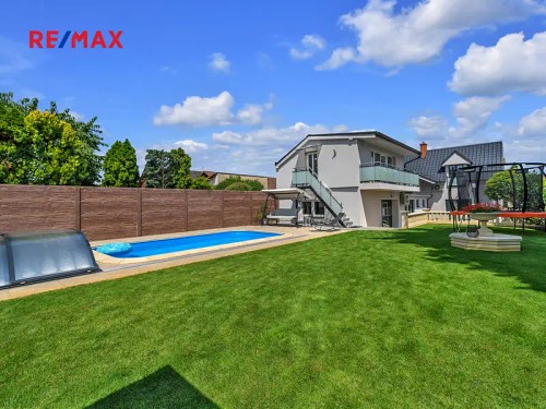 Prodej domu 197 m², pozemek 573 m²