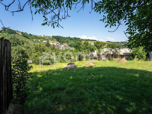 Prodej stavebního pozemku 1282 m²
