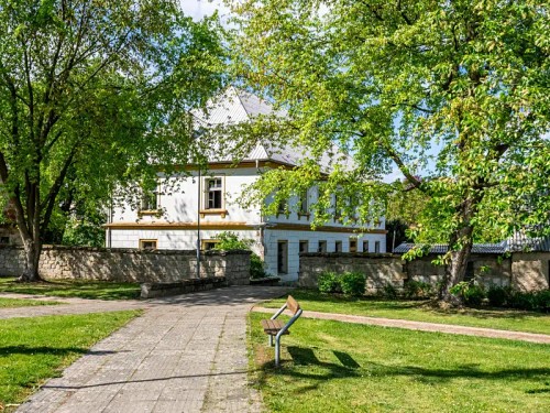 Prodej domu 4000 m², pozemek 3288 m²