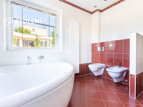 Prodej domu 382 m², pozemek 747 m²