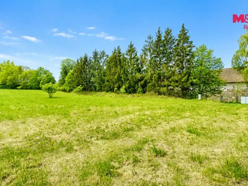 Prodej stavebního pozemku 2590 m²