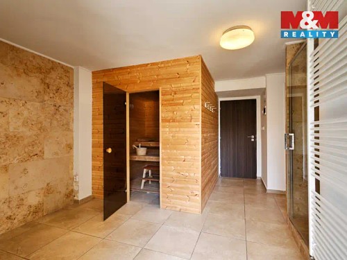 Prodej domu 303 m², pozemek 924 m²