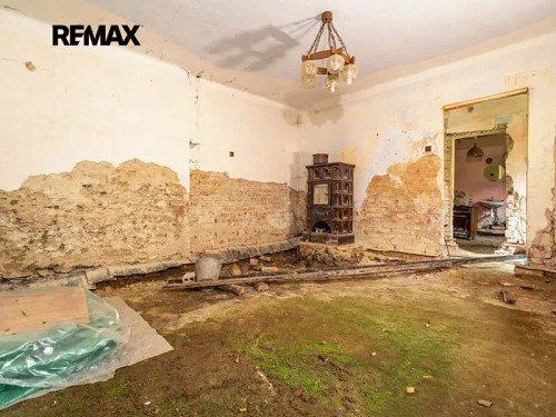 Prodej stavebního pozemku 1086 m²