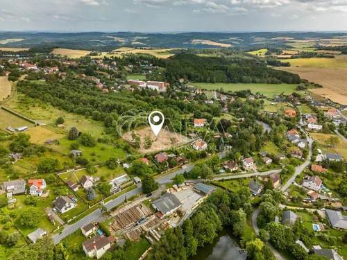 Prodej stavebního pozemku 1296 m²