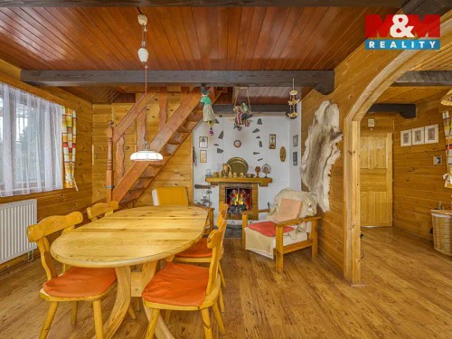 Prodaná chata 103 m², pozemek 358 m²