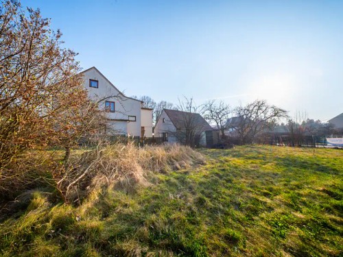 Prodej stavebního pozemku 806 m²