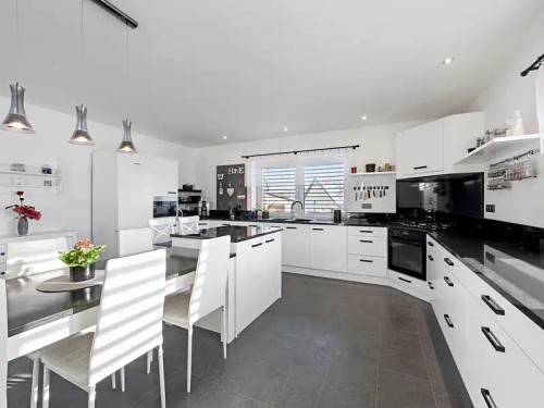 Prodej domu 225 m², pozemek 803 m²
