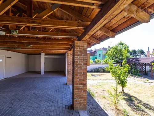 Prodej stavebního pozemku 320 m²