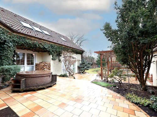 Prodej domu 498 m², pozemek 852 m²