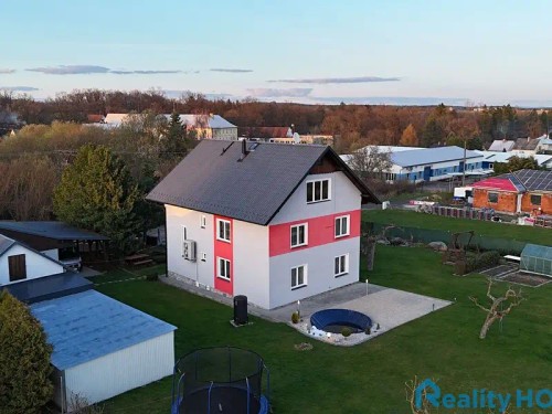 Prodej domu 360 m², pozemek 2030 m²
