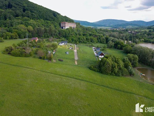 Prodej stavebního pozemku 472 m²