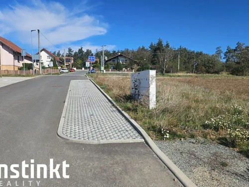 Prodej stavebního pozemku 844 m²