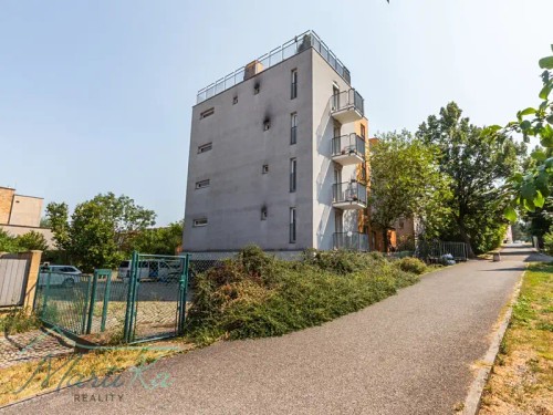 Prodej bytu 4+kk 94 m²