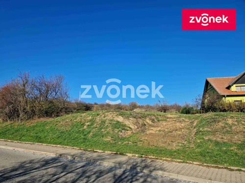 Prodej stavebního pozemku 1992 m²