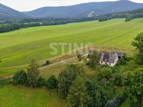 Prodej stavebního pozemku 1046 m²