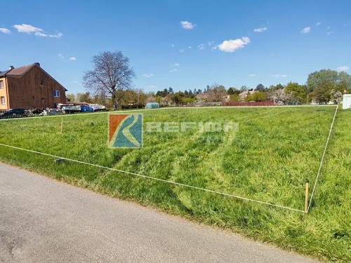Prodej stavebního pozemku 1647 m²