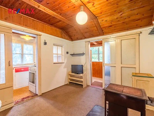 Prodaná  chata 30 m², pozemek 182 m²