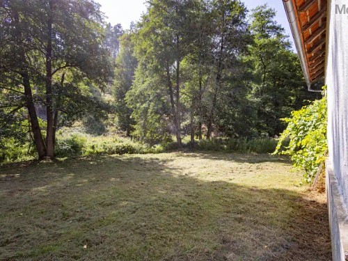 Prodej zemědělské usedlosti 200 m², pozemek 67408 m²