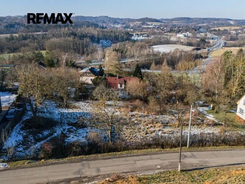 Prodej stavebního pozemku 1185 m²