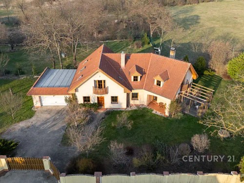 Prodej domu 242 m², pozemek 1 m²