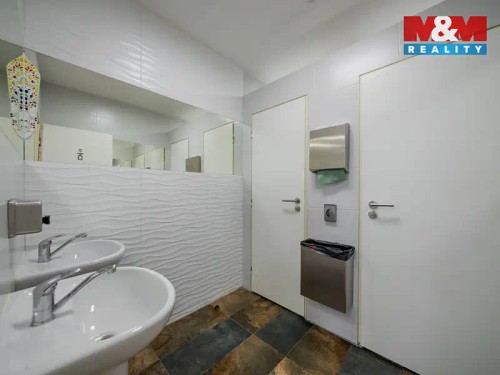 Prodej domu 533 m², pozemek 1952 m²