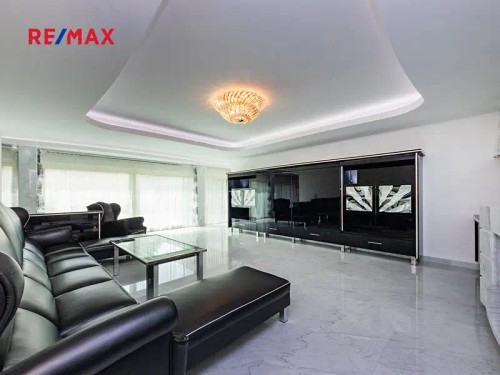 Prodej domu 365 m², pozemek 623 m²