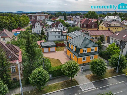 Prodej domu 420 m², pozemek 633 m²