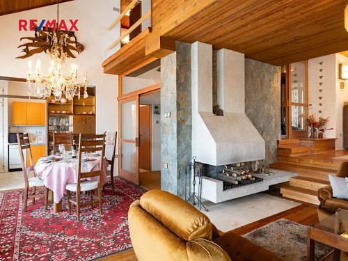 Prodej domu 260 m², pozemek 2300 m²