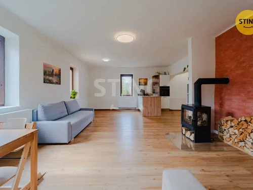 Prodej domu 219 m², pozemek 1354 m²