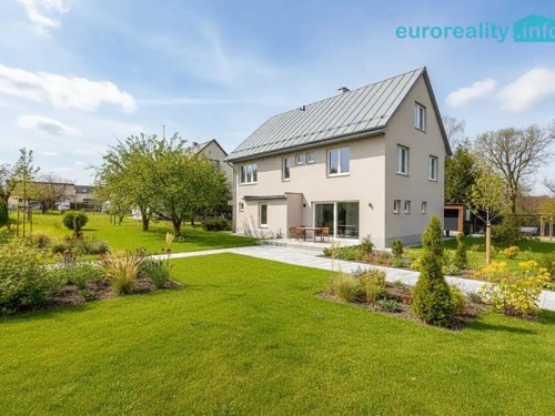 Prodaný dům 250 m², pozemek 816 m²