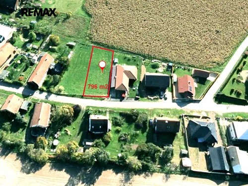 Prodej stavebního pozemku 796 m²