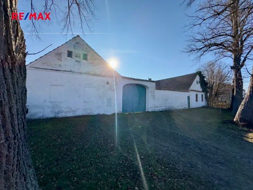 Prodej zemědělské usedlosti 877 m², pozemek 4154 m²