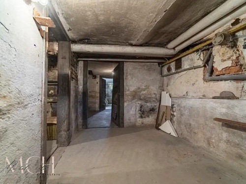 Prodej domu 330 m², pozemek 1144 m²