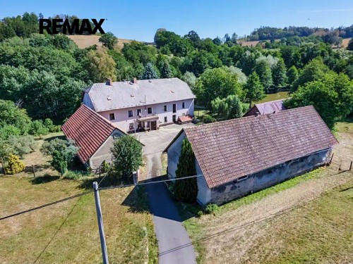 Prodej zemědělské usedlosti 299 m², pozemek 18096 m²