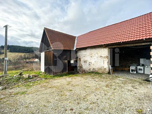 Prodej domu 300 m², pozemek 1690 m²